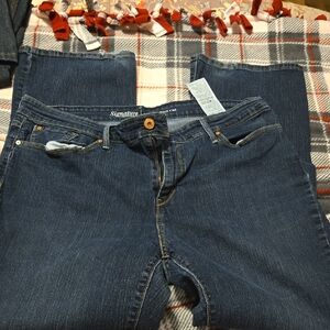 Signature Women's Dark Blue Relaxed Jeans 34x32